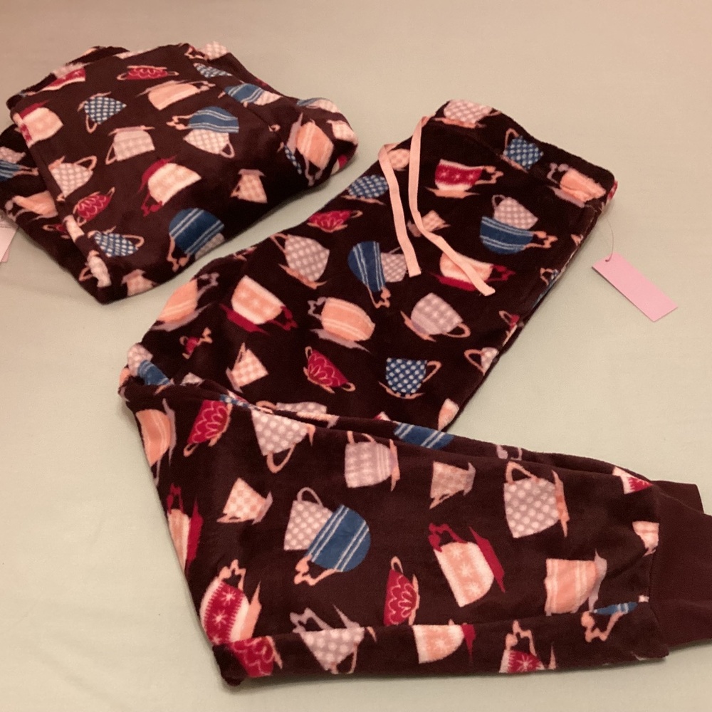 Joyspun pajama joggers, set of 2, new with tags.